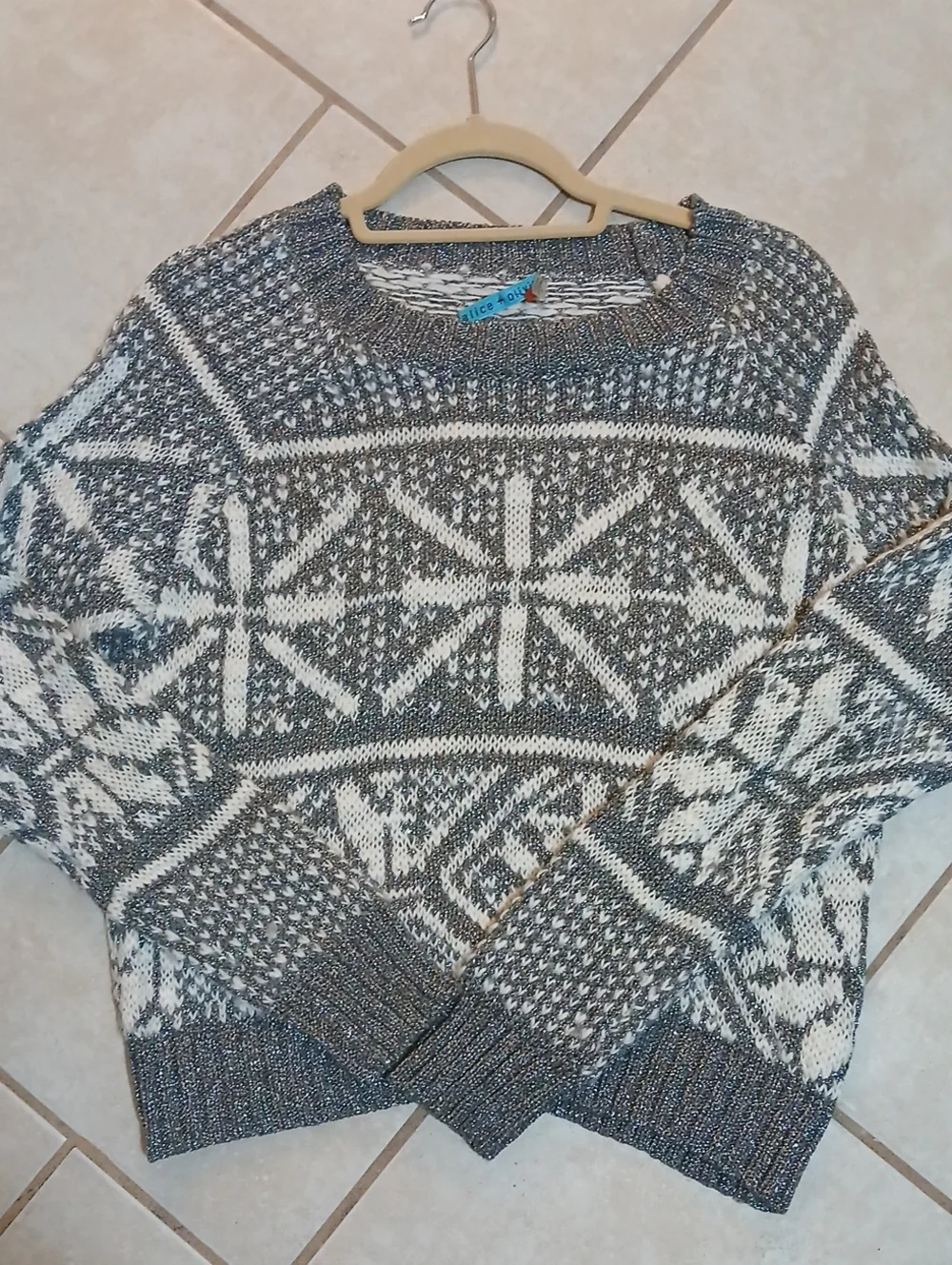Alice + Olivia Womens Sz S  Silver & Ivory Metallic Fair Isle Cable Knit Sweater
